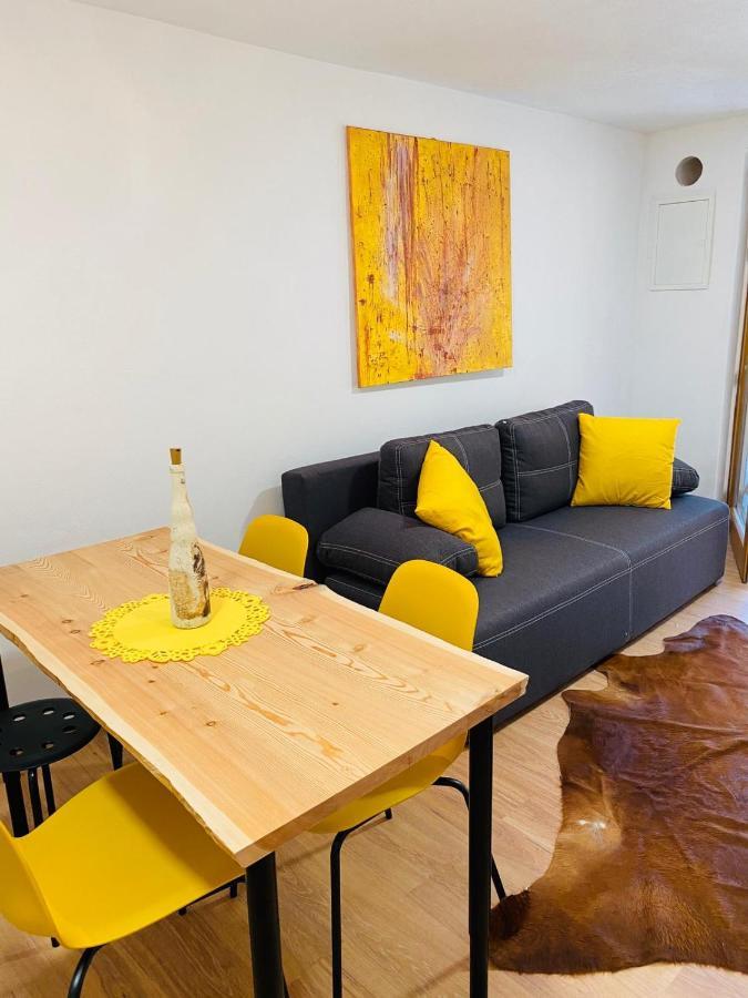 Apartma Lupis Apartment Podvolovljek Ngoại thất bức ảnh