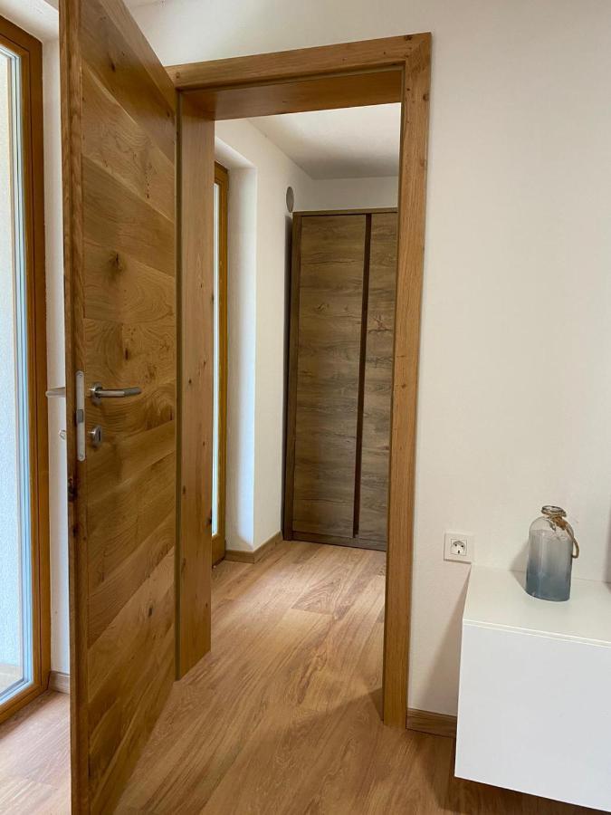 Apartma Lupis Apartment Podvolovljek Ngoại thất bức ảnh