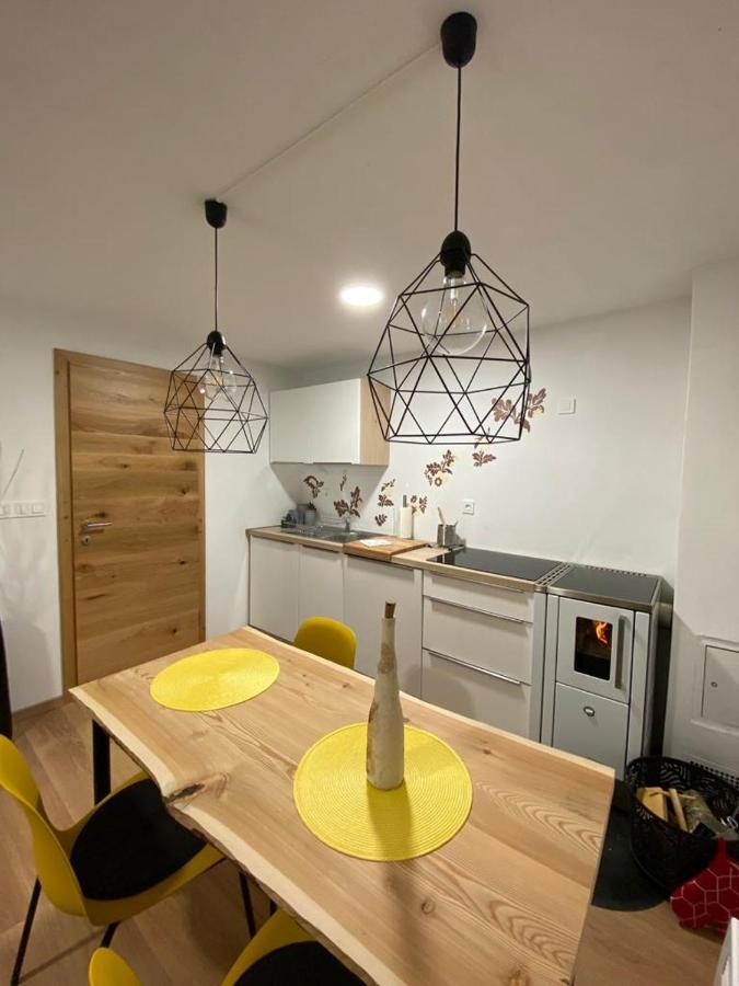 Apartma Lupis Apartment Podvolovljek Ngoại thất bức ảnh