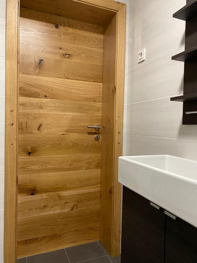 Apartma Lupis Apartment Podvolovljek Ngoại thất bức ảnh